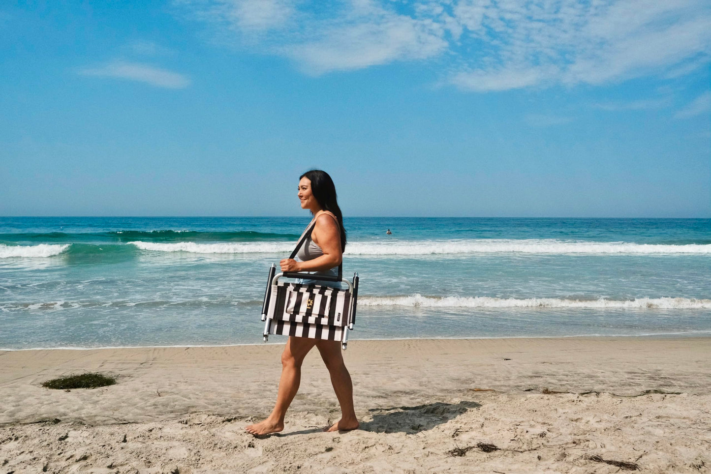 Neso Beach Chairs 2 Pack | Water Resistant with Shoulder Strap and Slip Pocket | Folds Thin (Black/White Stripes, Regular)