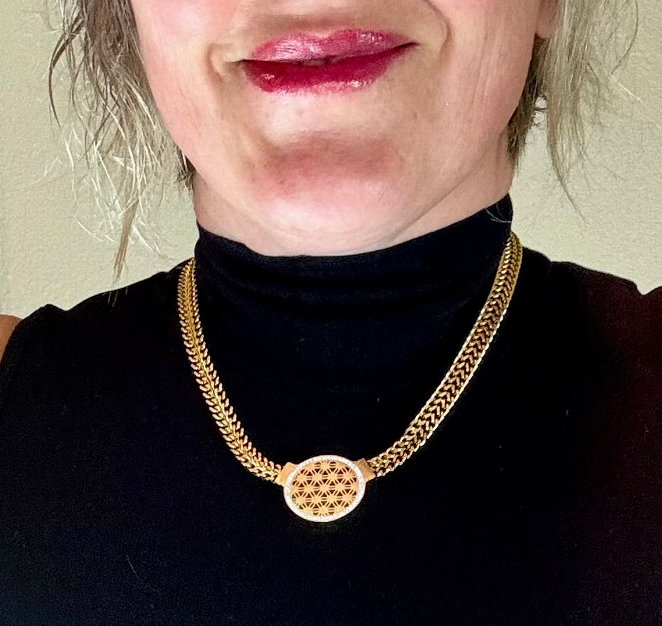 Legacy Necklace Gold
