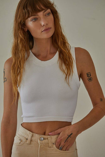 S1106N | Knit Seamless Ribbed Round Neck Sleeveless Top