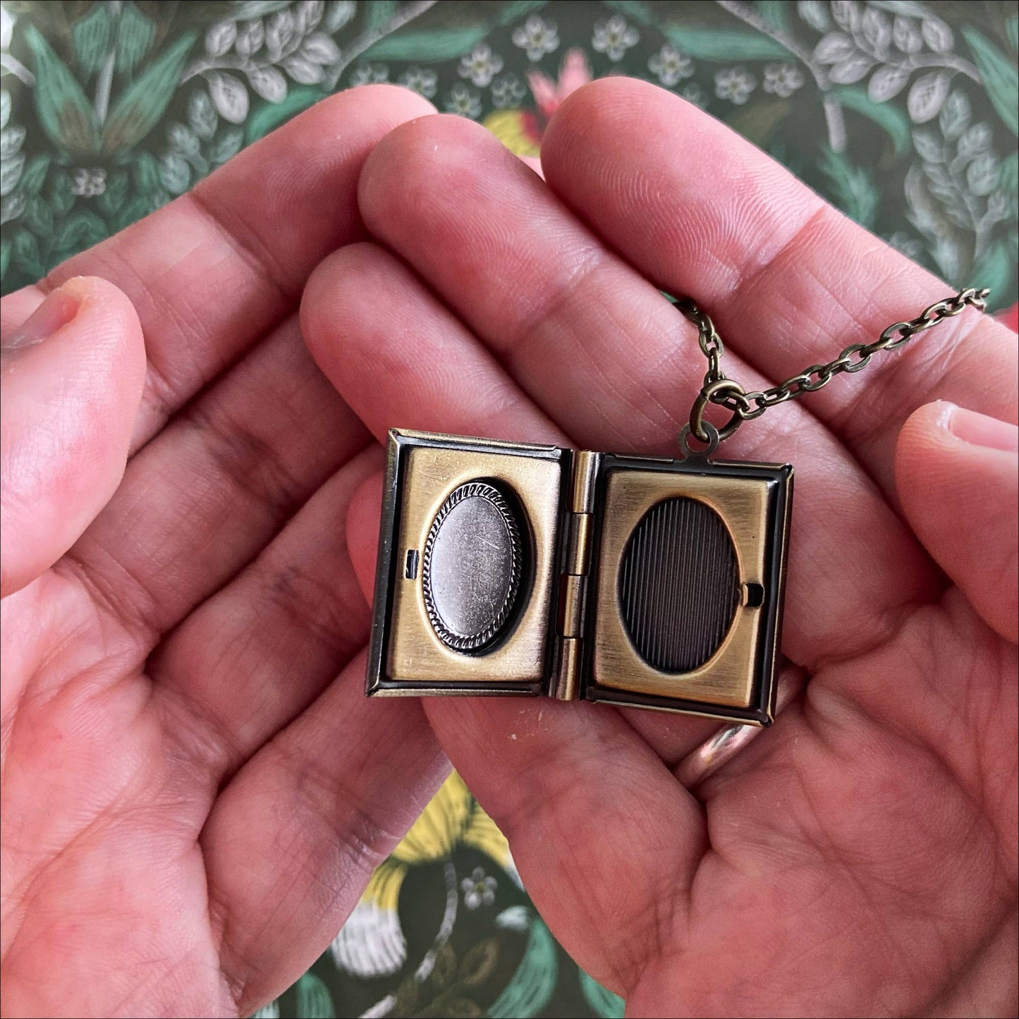 Book Locket The Little Prince (French Edition)