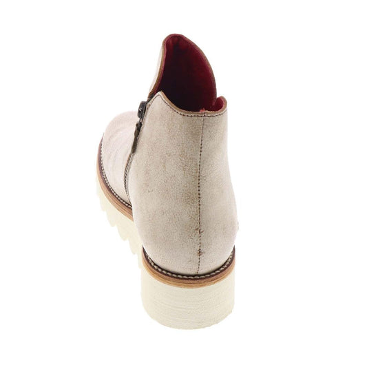 Bed:Stu Lydyi Women's Boot, 9 B(M) US, White-Distressed
