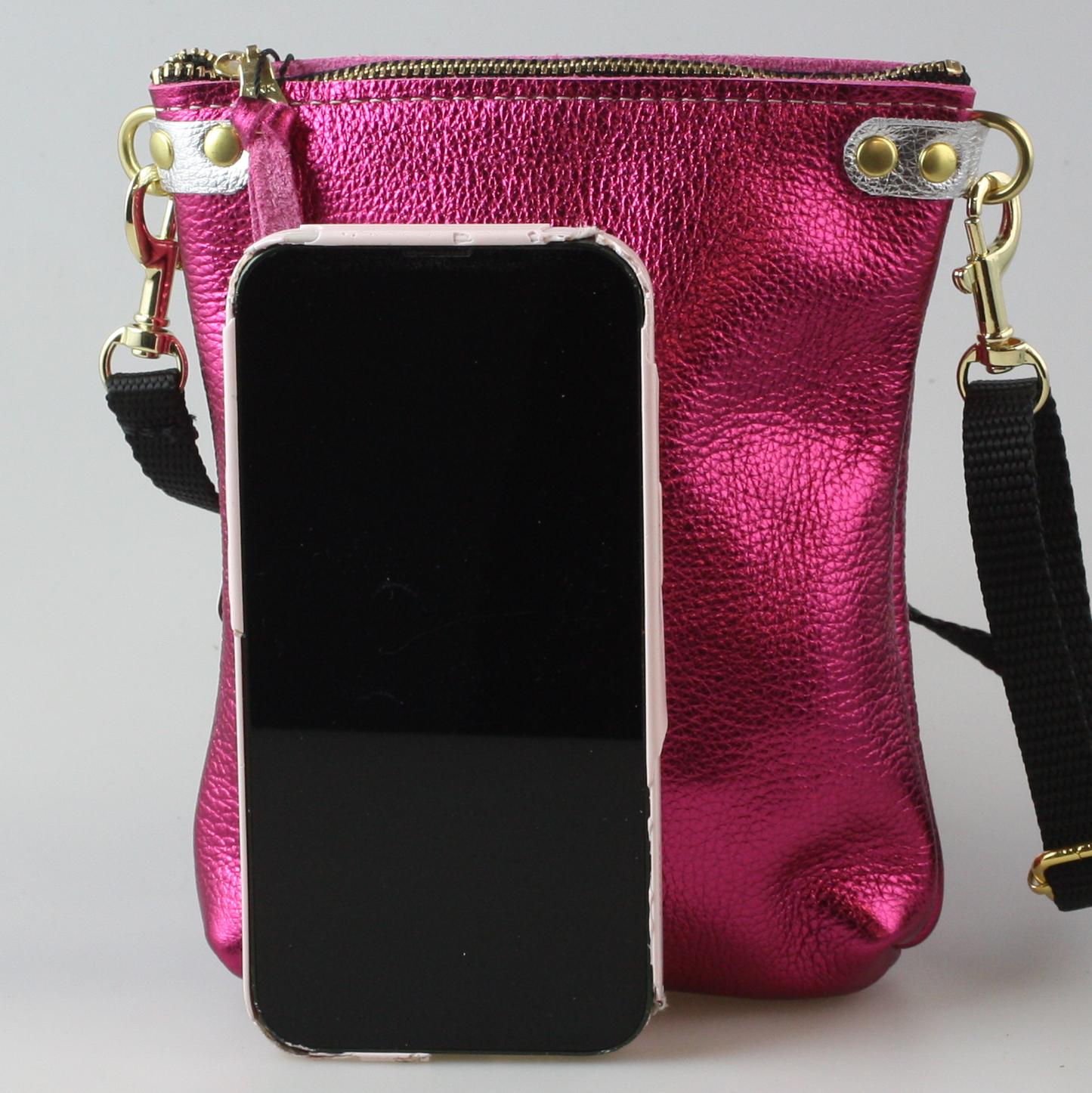 The Lisa Cellphone Crossbody Pouch